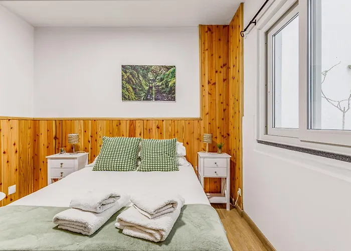 Casa Da Travessa Com 2 Quartos * Horta (Azores)